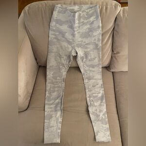 Lululemon Camo Leggings Size 6